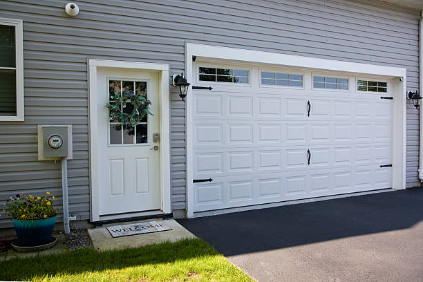 24/7 Emergency Garage Door Panel Replacement experts in Polk County County, TX